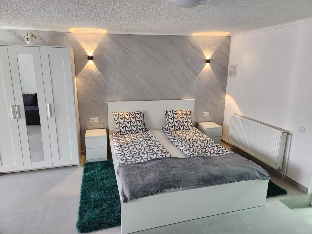 סיגישוארה Apartament Dada מראה חיצוני תמונה